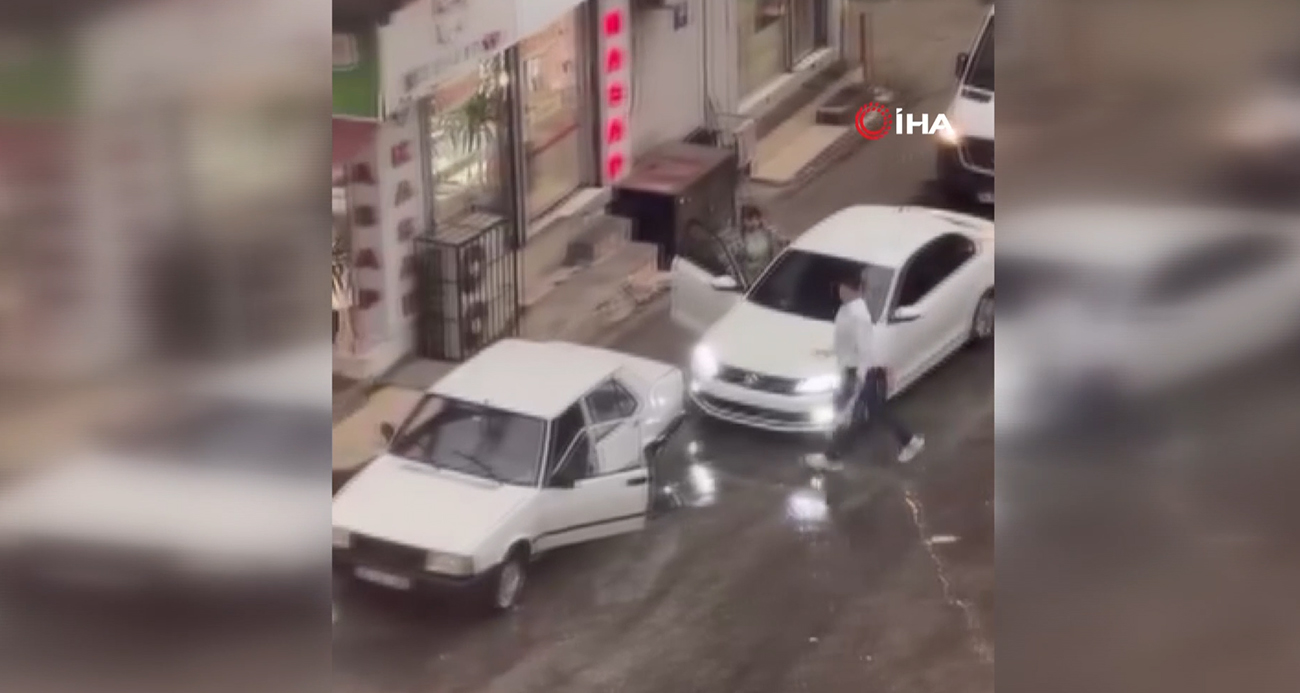 İzmir Karabağlar’da Trafik Kavgası: Döner Bıçağıyla Kovalamaca