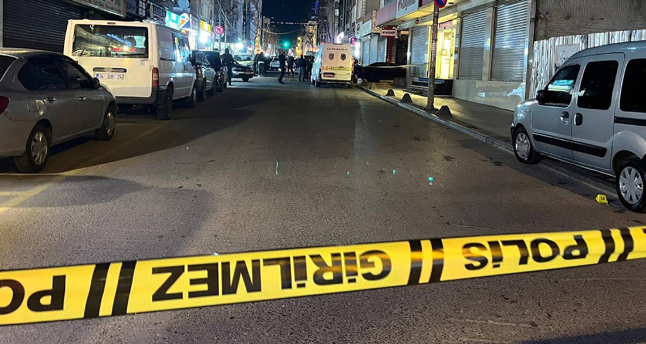 Küçükçekmece’de Gece Vakti Trajik Saldırı: İki Can Kaybı