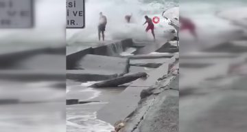 Kuvvetli Lodos, Caddebostan Sahilinde Tehlike Yarattı: 3 Yaralı