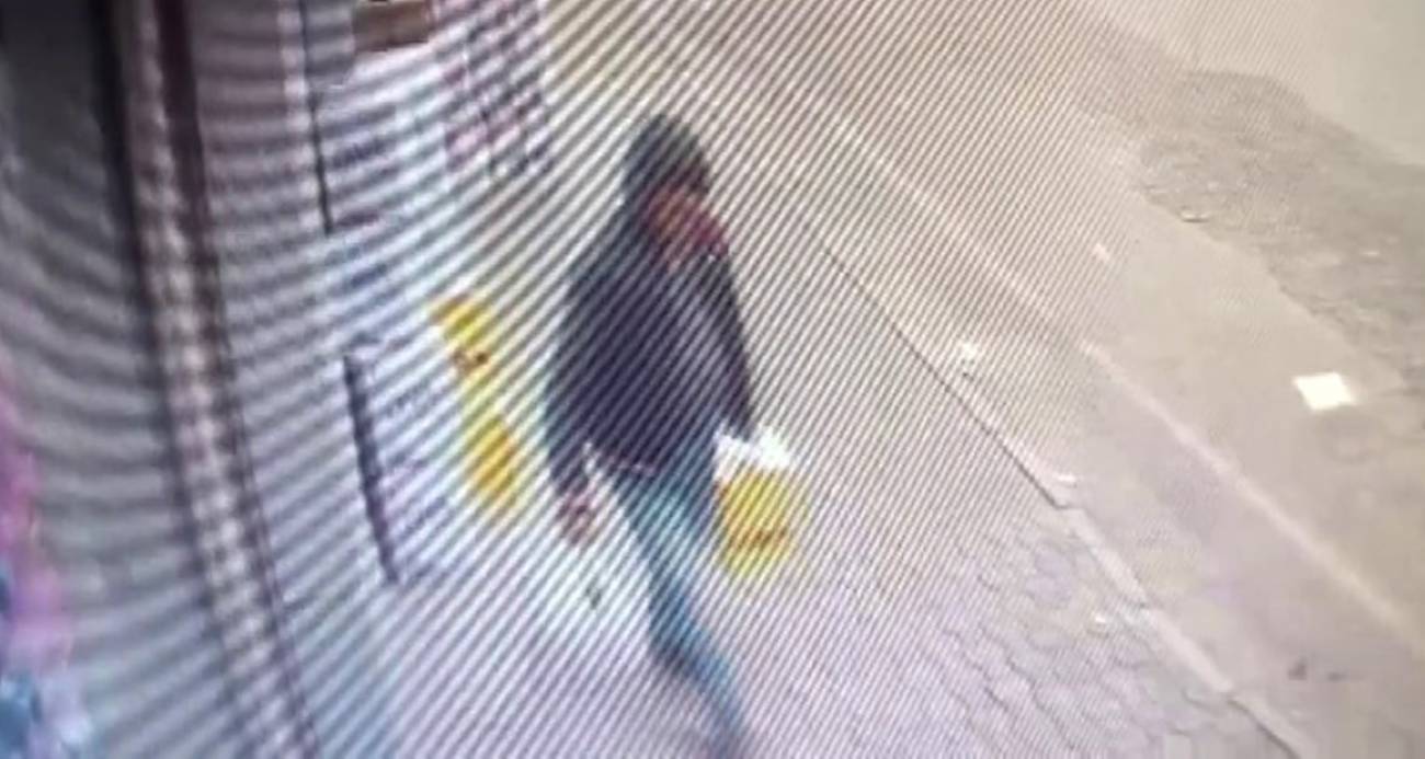 Market Önünde Yağ Hırsızlığı Güvenlik Kamerasında