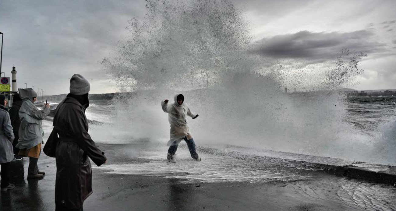 Marmara’da Lodos Fırtınası: Vatandaşlar Fotoğraf Yarışında