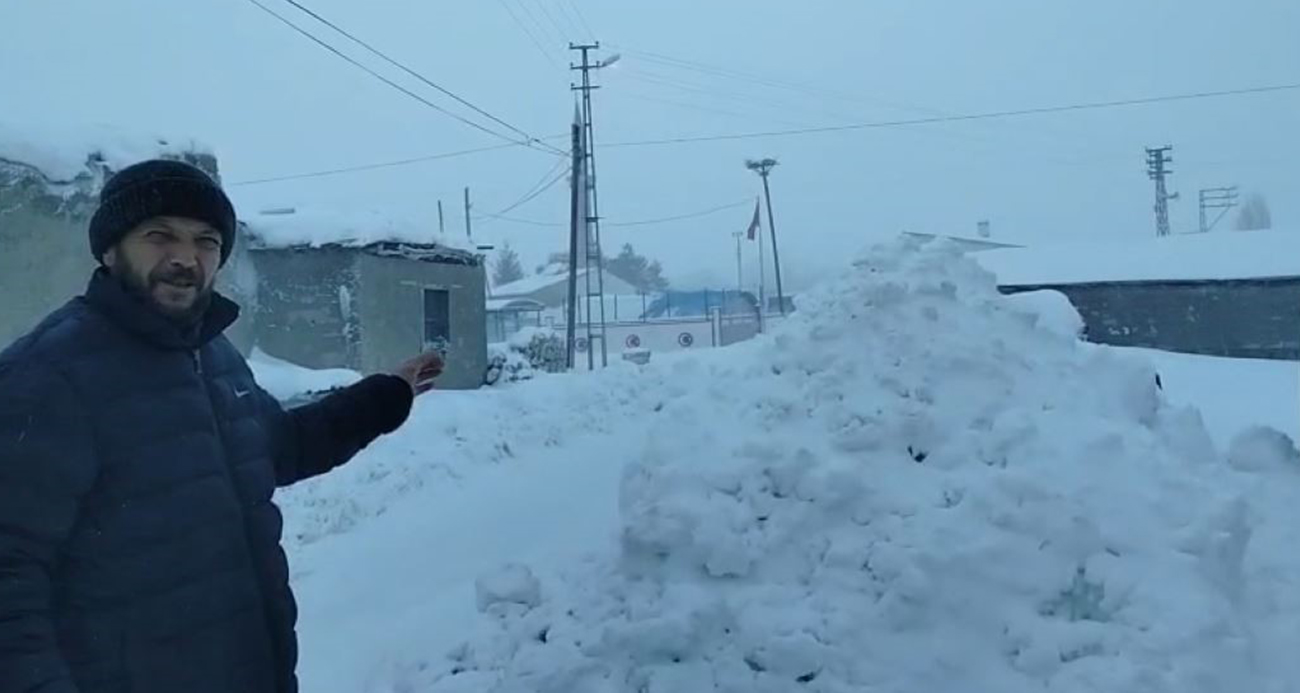 Meteoroloji’nin uyardığı kentte tipi etkili oldu, kar kalınlığı yer yer 3 metreyi buldu