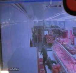 Sivas Sebze Halinde Silahlı Çatışma: İki Kardeş Yaralı