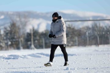 Sivasspor, Eksi 15 Derecede Erzurumspor Maçı Hazırlıklarına Başladı