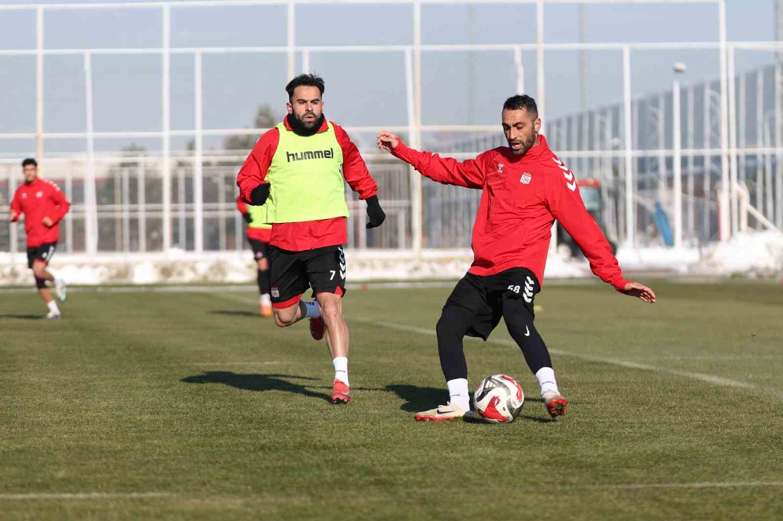 Sivasspor, Erzurumspor FK Maçı İçin Kapsamlı Bir Şekilde Hazırlanıyor