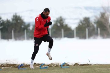 Sivasspor, Erzurumspor ile Karşı Karşıya Gelecek: Maç Öncesi Hazırlıklar Devam Ediyor