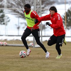 Sivasspor, Pendikspor Maçı İçin Kolları Sıvadı
