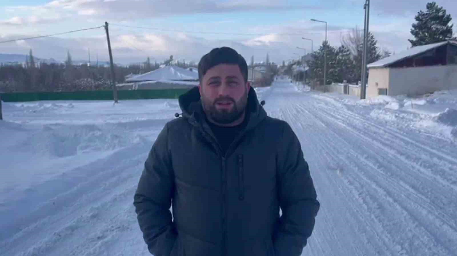 Sivas’ta Bir Vatandaşın Yavru Kediyi Kurtarma Kahramanlığı