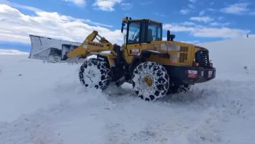 Sivas’ta Cenaze Nakil Aracı İçin Yolu Açan Kahramanlar