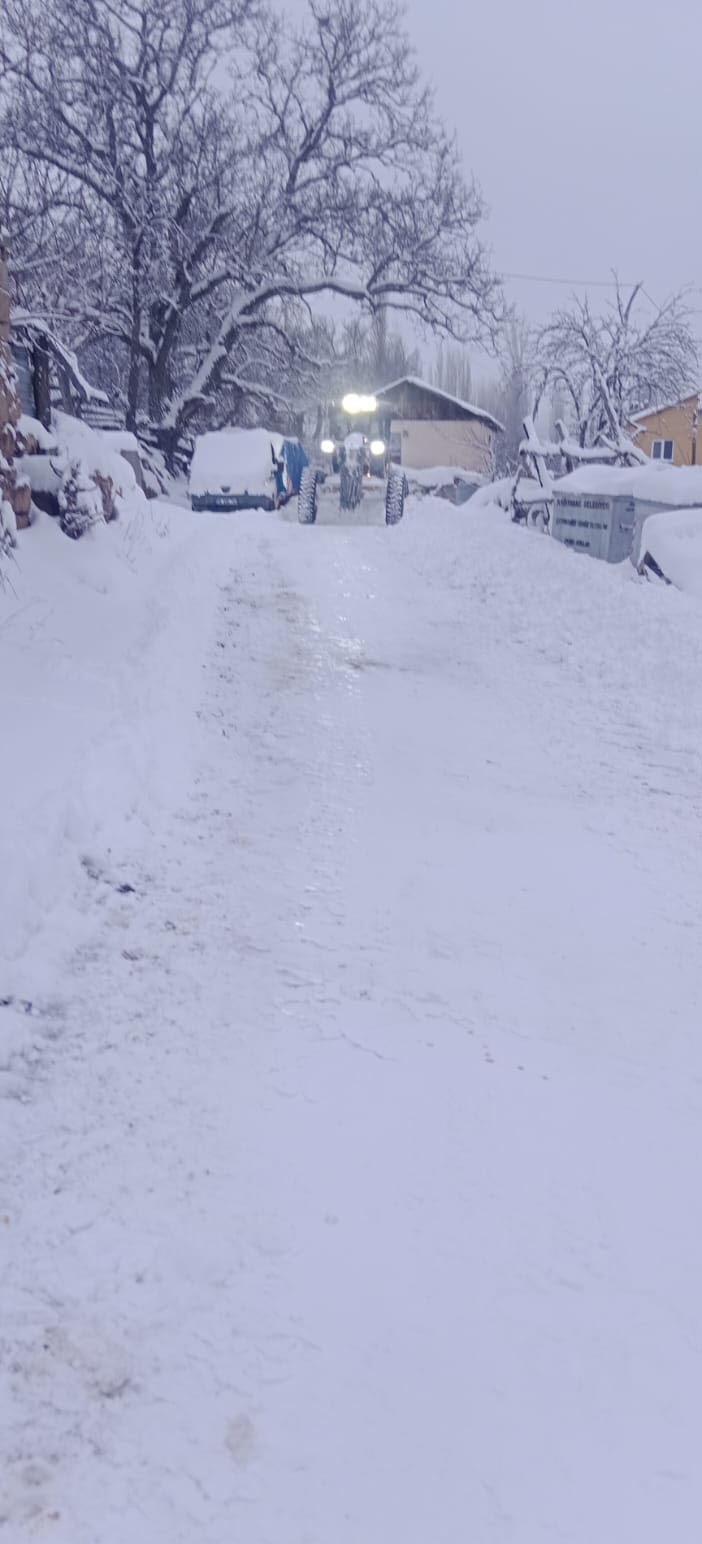 Sivas’ta Kar Engeli: 850 Köy Yolu Ulaşıma Kapalı