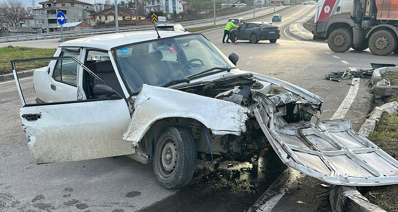 Sivas’ta Meydana Gelen Trafik Kazası: İki Yaralı