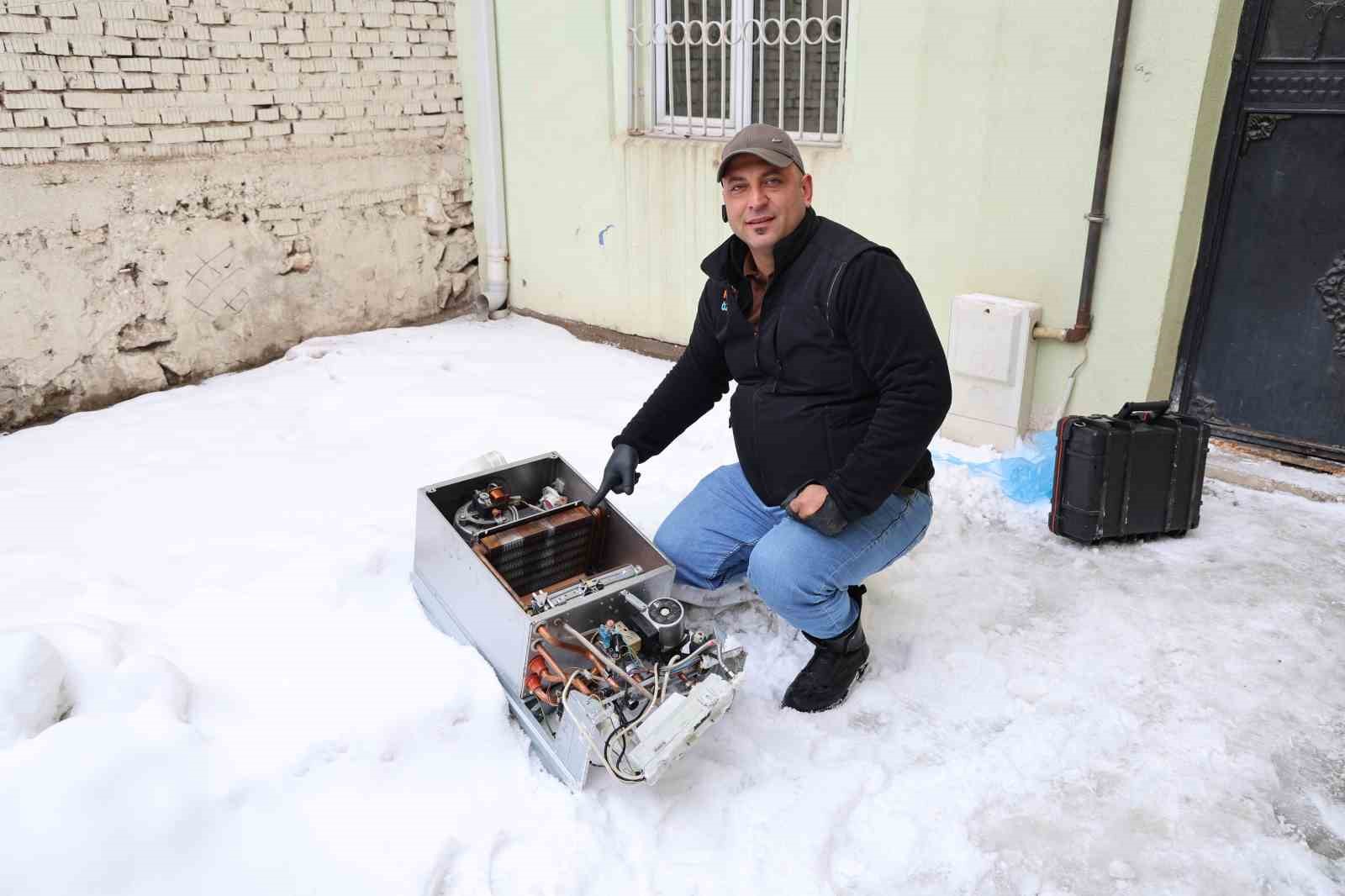 Sivas’ta Soğuk Havalar ve Kombi Donmaları: Uzman Tavsiyeleri ve Önlemler
