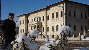 Sivas’taki Dev Eğitim Bağışı İddiaları Yalanlandı