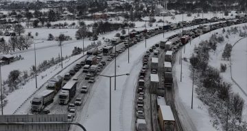 TEM Otoyolu Bolu Geçişi Trafik Felci Yaşadı: Ankara ve İstanbul Yönleri Tamamen Kapandı