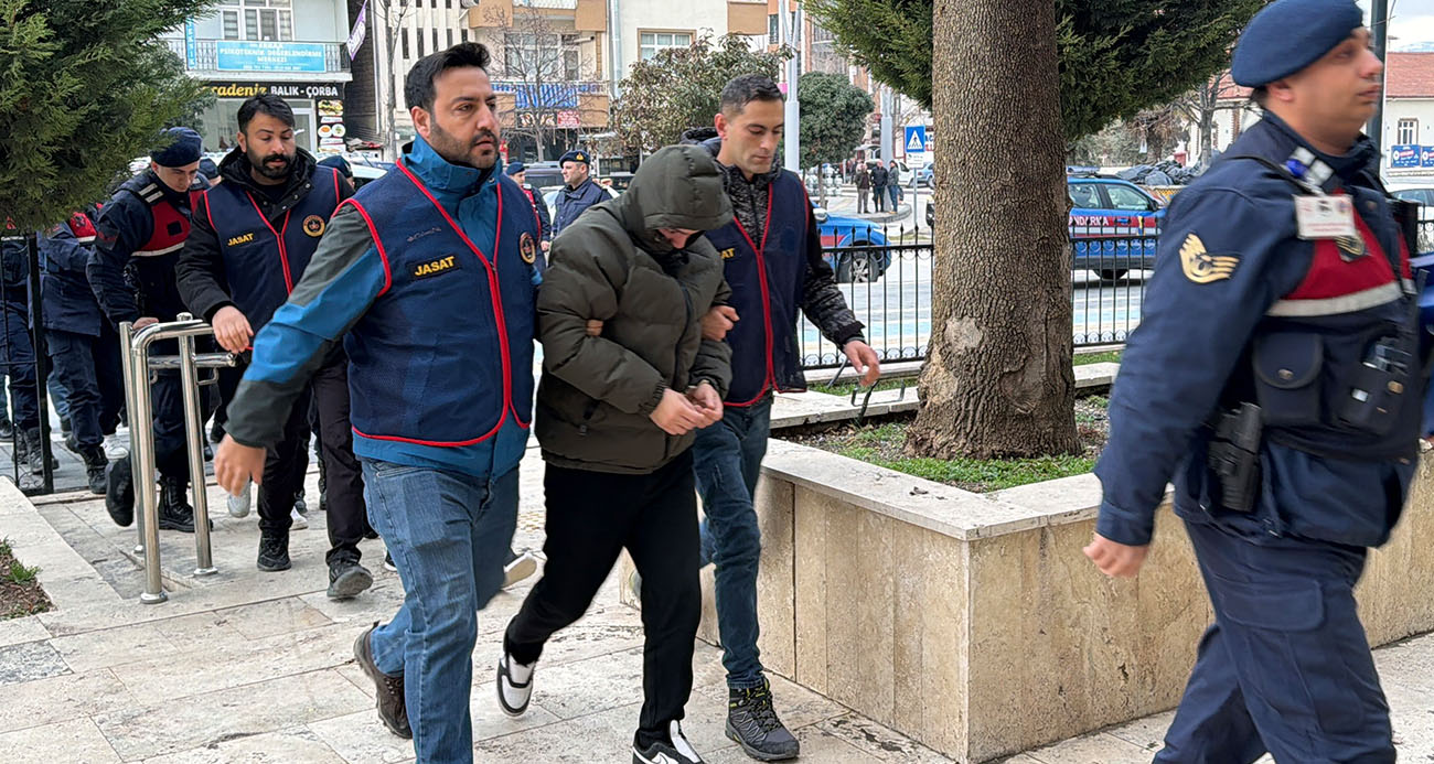 Tokat’ta Yasa Dışı Bahis ve Dolandırıcılık Operasyonu: 16 Kişi Gözaltında