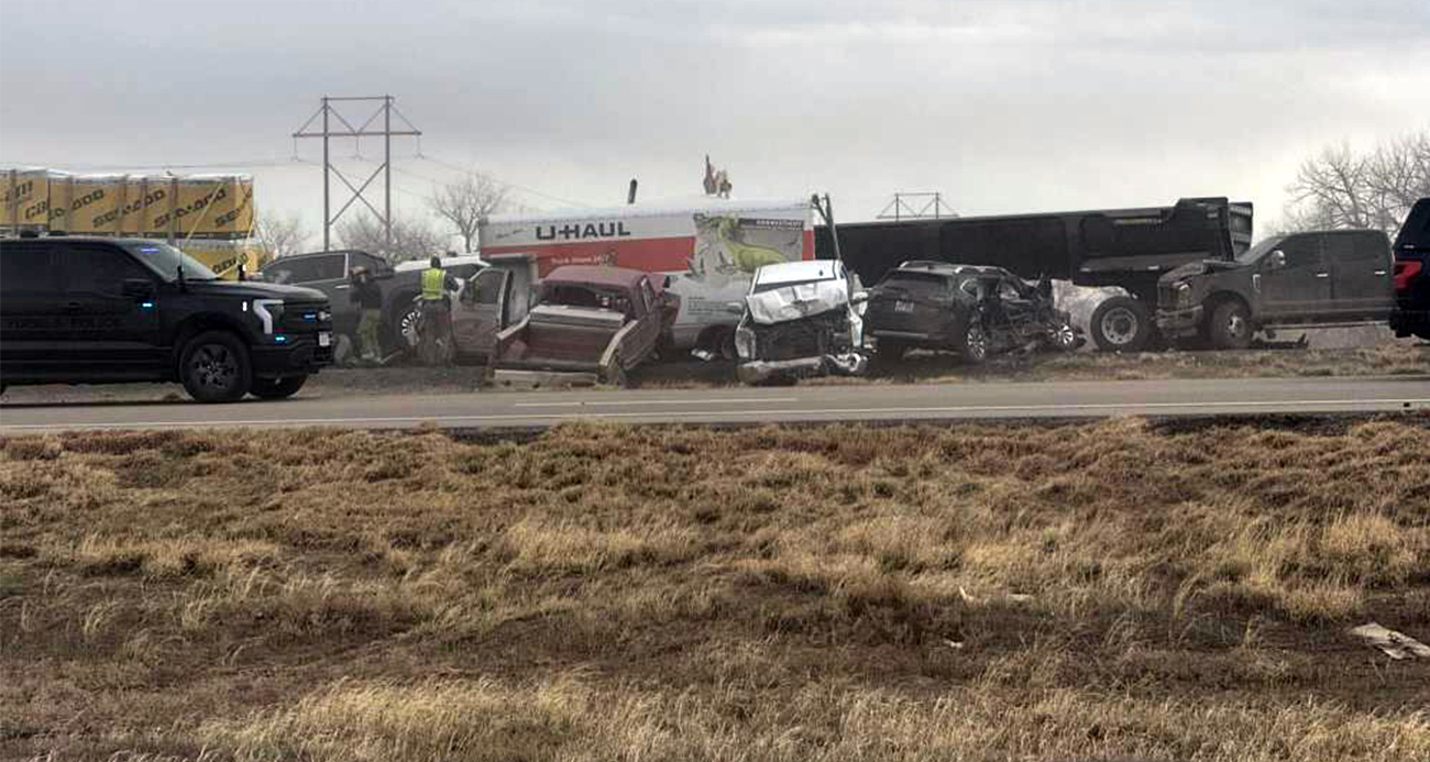 ABD, Colorado’da Kum Fırtınası Nedeniyle Meydana Gelen Zincirleme Kazada Dört Kişi Hayatını Kaybetti