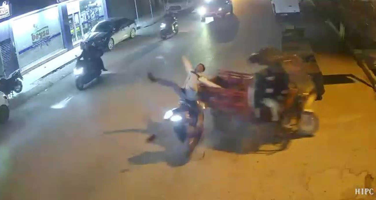 Adana’da Trafik Kazası: İki Motosiklet Çarpıştı, Güvenlik Kamerasında