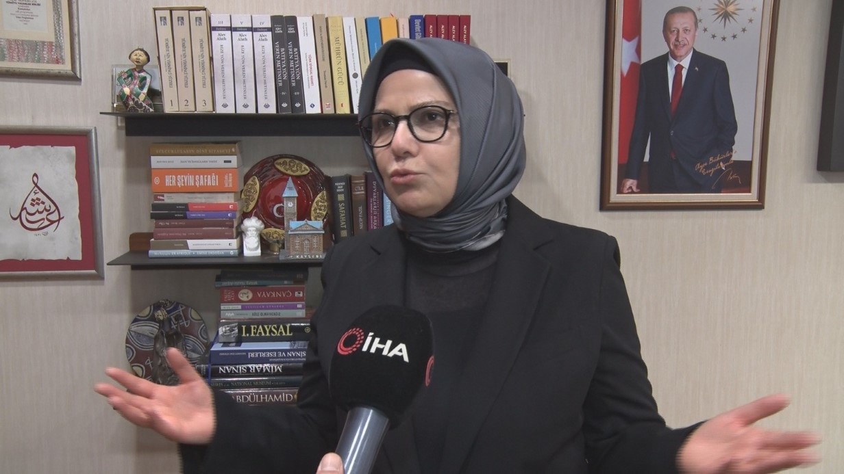 AK Parti Milletvekili Böhürler: Medyada Başörtüsü Engellerinin Tarihi