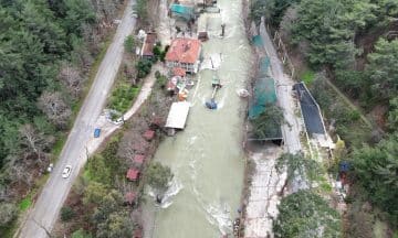 Alanya’da Sel Felaketi: Dim Çayı Taştı, İşletmeler ve Evler Sular Altında