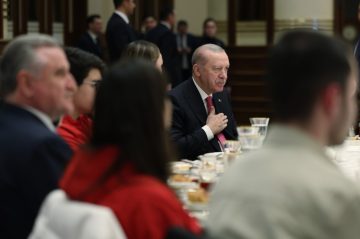 Cumhurbaşkanı Erdoğan Gençlere Seslendi: ‘Eski Türkiye’nin İmtiyazlılarına Fırsat Vermeyin’