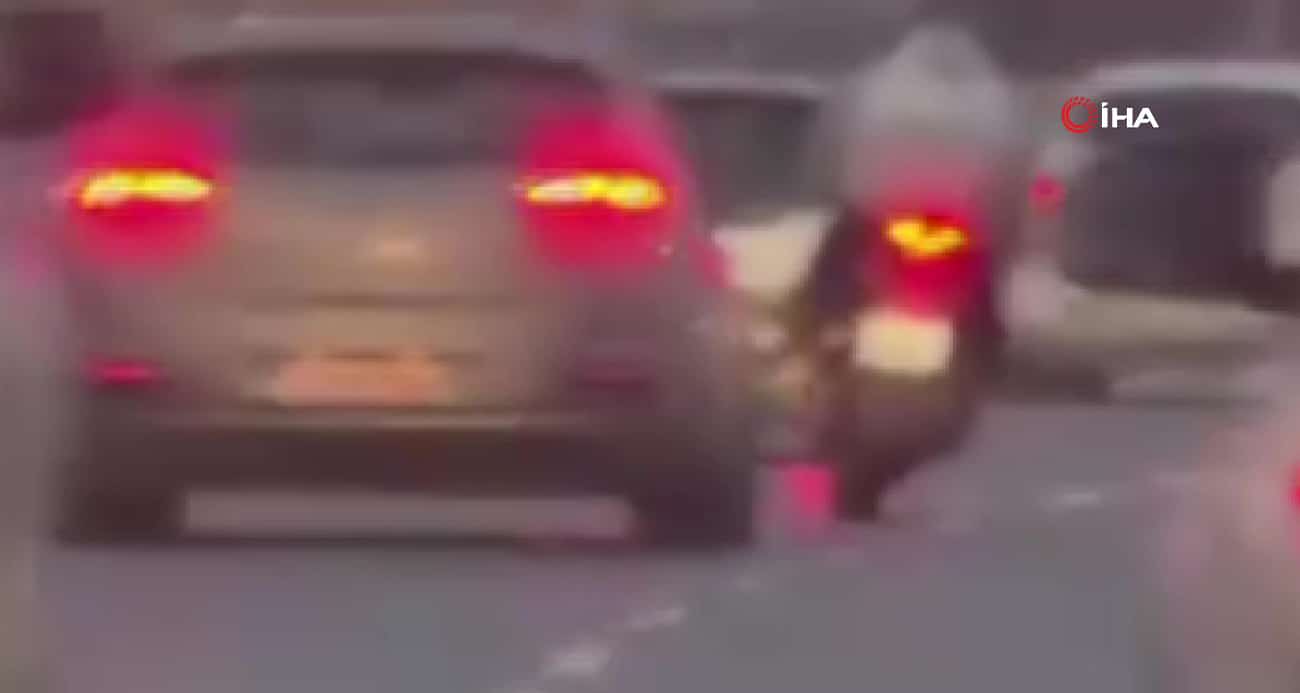 E-5 Karayolu’nda Tehlikeli Makas Yarışı Kameraya Yakalandı