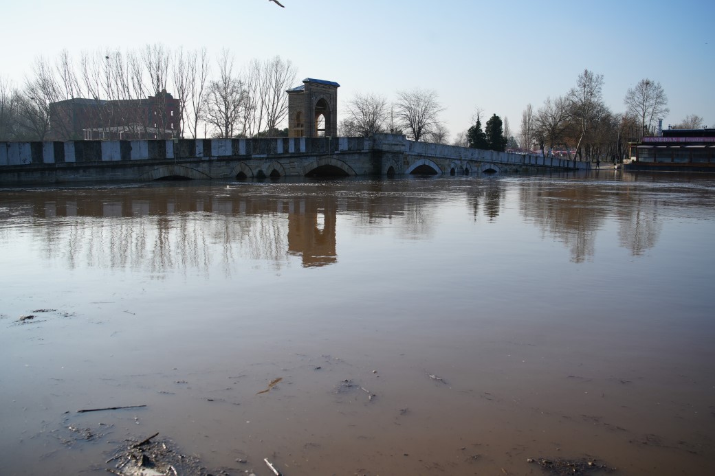Edirne Meriç Nehri’nde Taşkın Alarmı: Ovalar Sular Altında