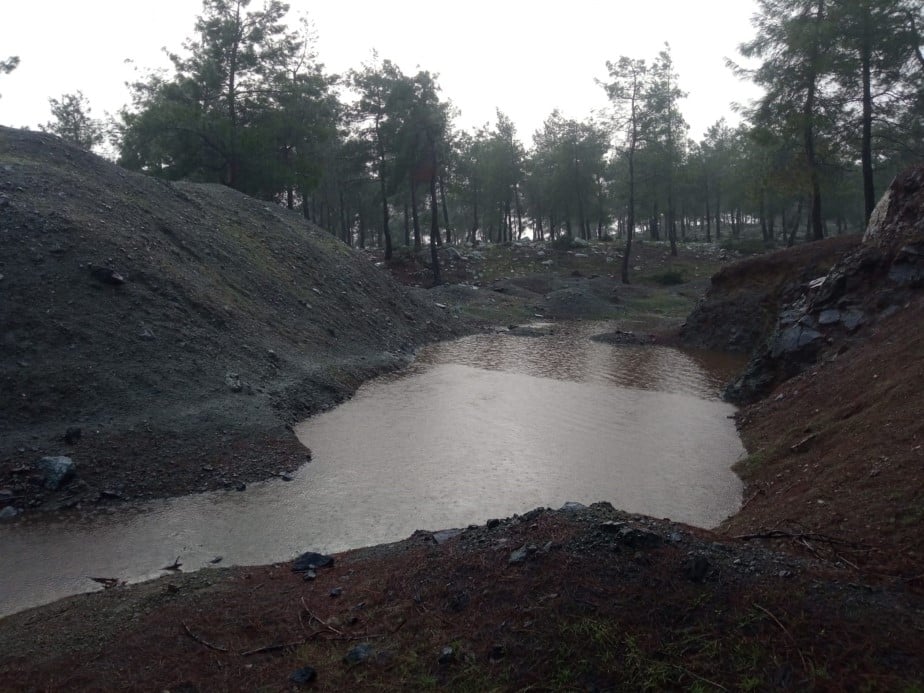 Hatay’da Trajik Olay: 10 Yaşındaki Çocuk Su Dolu Çukurda Boğuldu
