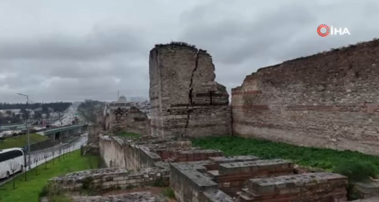 İstanbul’un Tarihi Kara Surları Tehlike Altında