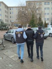 Kangal’da Aranan Firari Hükümlü Yakayı Ele Verdi