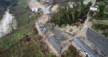 Ordu-İç Anadolu Yolu Heyelanla Kapandı: Yol ve Evler Tehlike Altında