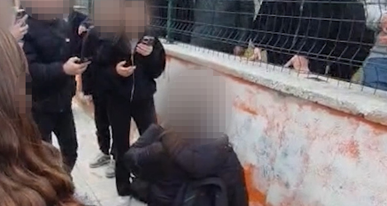 Ortaokulda Akran Zorbalığı: Öğrenci Diz Çöktürülüp Zorla Özür Diletti