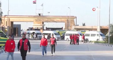 Refah Sınır Kapısı İki Yıl Sonra İki Yönlü Olarak Açıldı