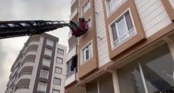 Şanlıurfa Karaköprü’de İstinat Duvarı Çökmesi: Mahsur Kalanlar Kurtarıldı