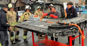 Sarıyer’de Elektrikli Araç Bataryasında Meydana Gelen Parlama Kameraya Yakalandı