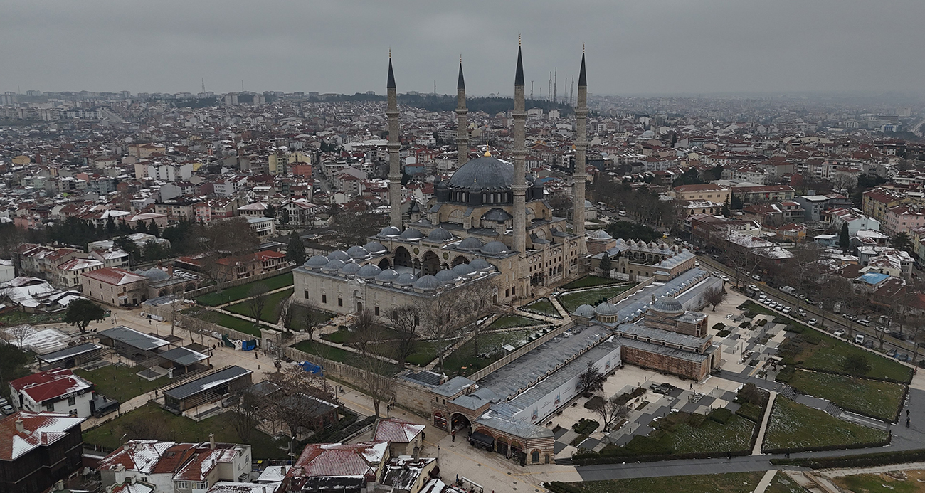 Selimiye Camii’nde Restorasyon Sonrası Kubbe Yazıları Görüntülendi