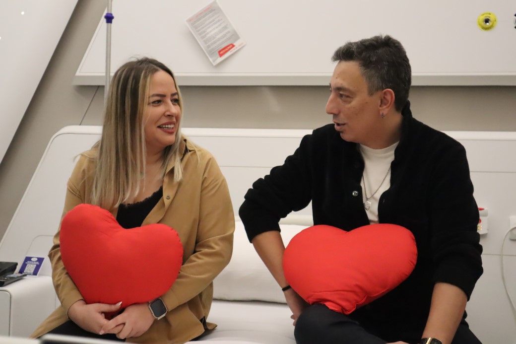 Sevgililer Gününde Anlamlı Hediye: Sevgilisine Karaciğerini Bağışladı