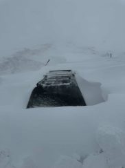 Sivas Divriği’de Yoğun Kar Yağışı Hayatı Felç Etti