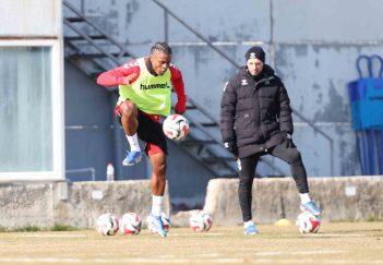 Sivasspor, Sarıyer Maçı İçin Kenetlendi