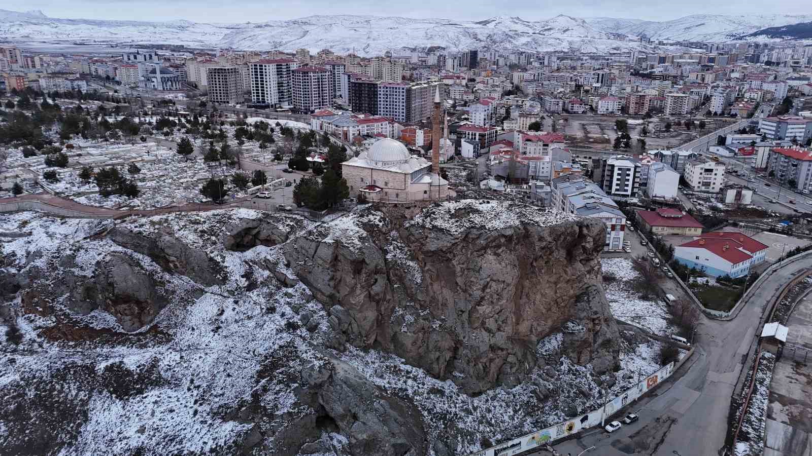 Sivas’ta Abdulvahabi Gazi Türbesi’nde Ramazan Bereketi