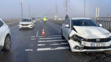 Sivas’ta Aşırı Sis ve Buzlanma Zincirleme Trafik Kazalarına Yol Açtı