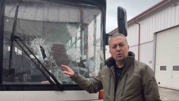 Sivas’ta Belediye Otobüsüne Vandalizm Saldırısı ve Belediye Başkanının Tepkisi