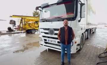 Sivas’ta Bir Tır Şoförü Yaralı Vaşağa Yardım Eli Uzattı