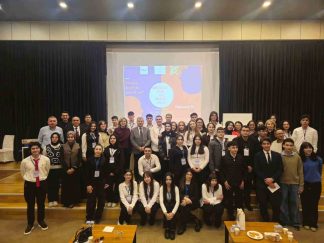 Sivas’ta Genç Zihinler İngilizce Münazara Yarışmasında Kıyasıya Yarıştı