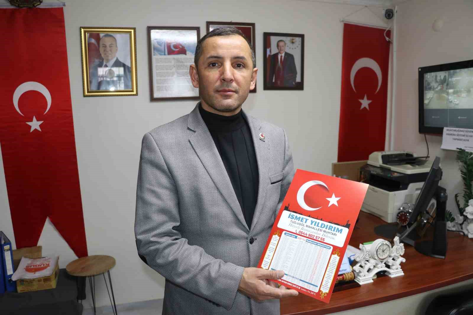 Sivas’ta Muhtarın Bayrak Temalı Imsakiye Girişimi Büyük Beğeni Topladı