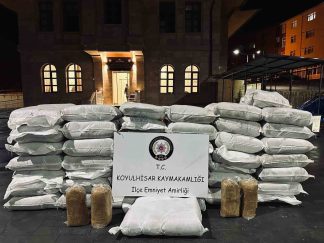 Sivas’ta Polis Operasyonu ile 1 Ton Kaçak Tütün Yakalandı