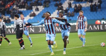 Trabzonspor, Karagümrük’ü Evinde Yenerek 3 Puanı Kaptı