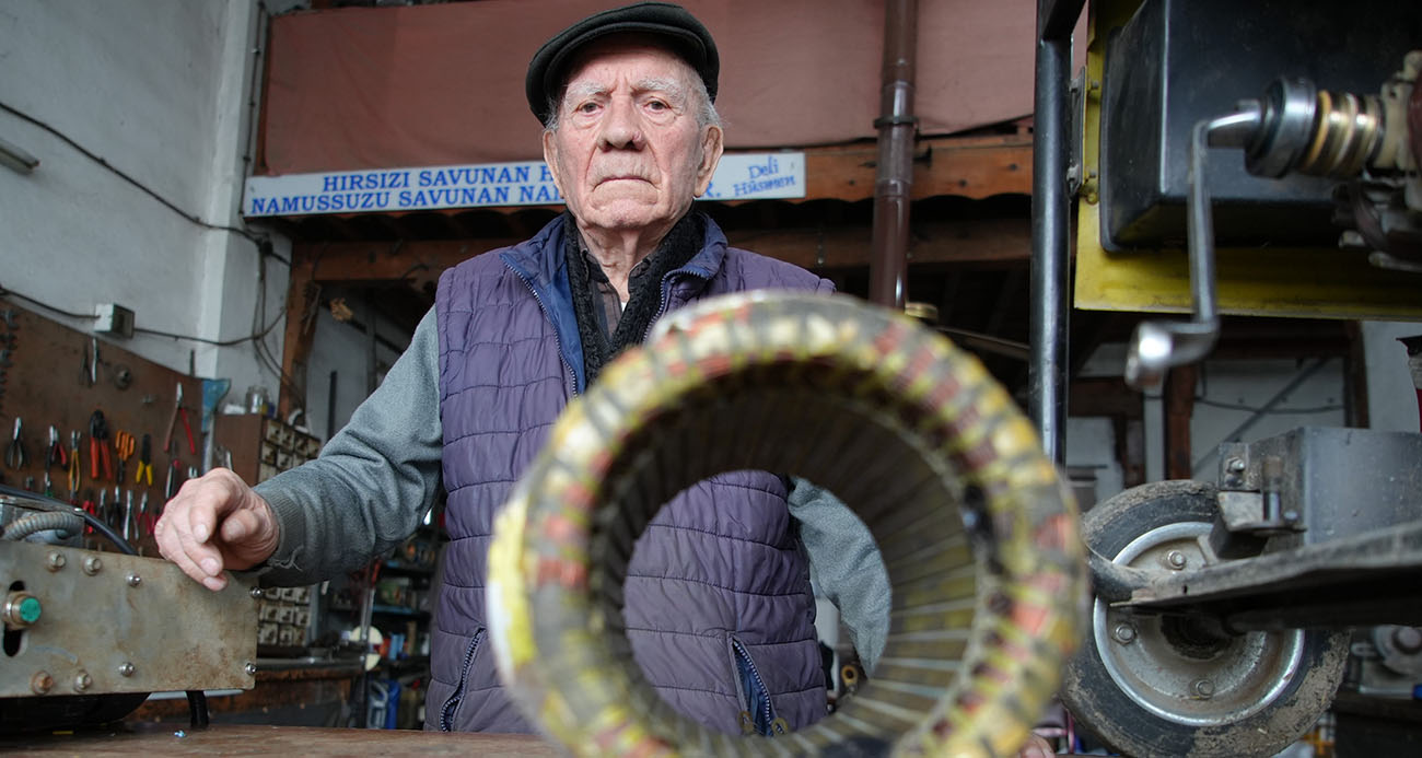 88 Yaşında Bir Usta, Gençlere Örnek Oluyor