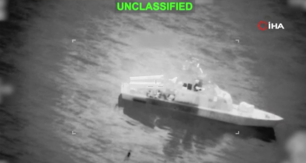 ABD’den İran’a Ait Mayın Gemilerine Yönelik Hava Saldırıları Görüntüleri Yayınlandı