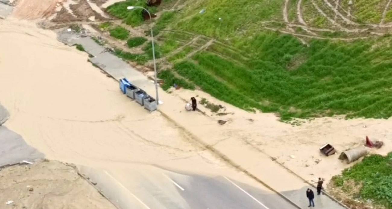 Adana’da Şiddetli Yağmur Nedeniyle Yaşam Durma Noktasına Geldi