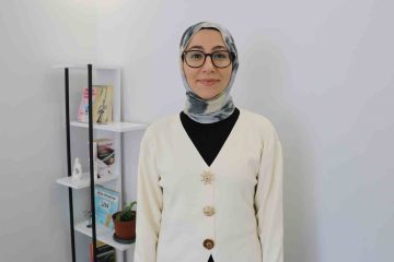 Akne İlaçlarının Psikolojik Etkileri: Uzman Kontrolü ve Bilinçli Kullanım Çağrısı